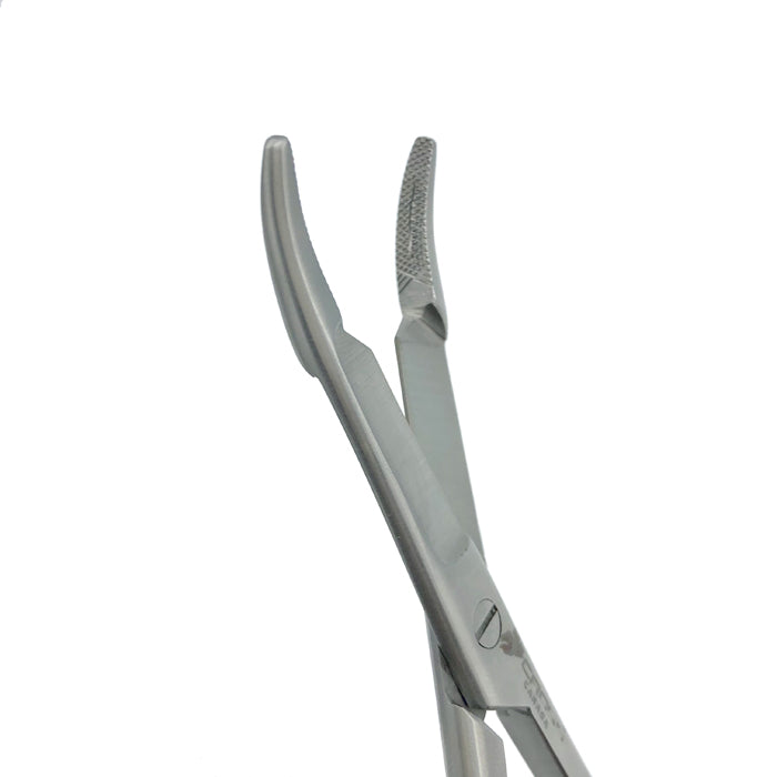 Gillies Needle Holder, 6" (15cm), Cross-Serrated with Groove